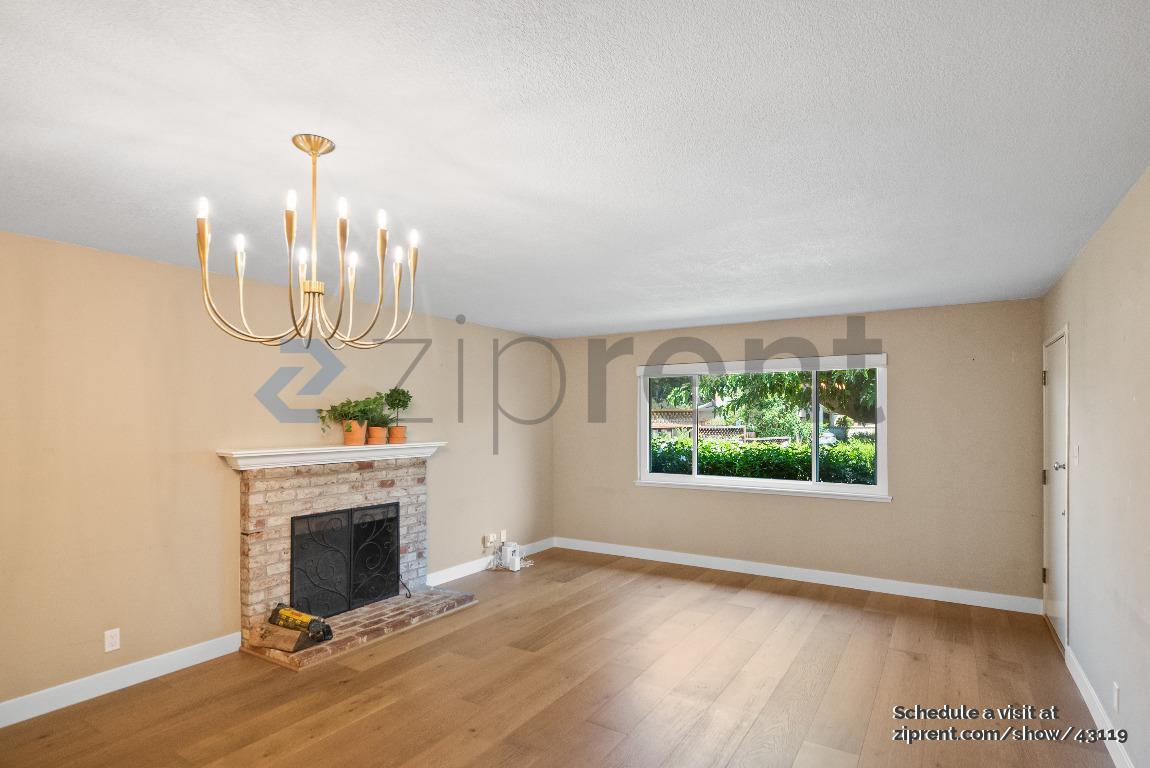Building Photo - 119 Calado Ave