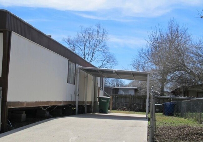 Building Photo - 5454 Diamondback Trail