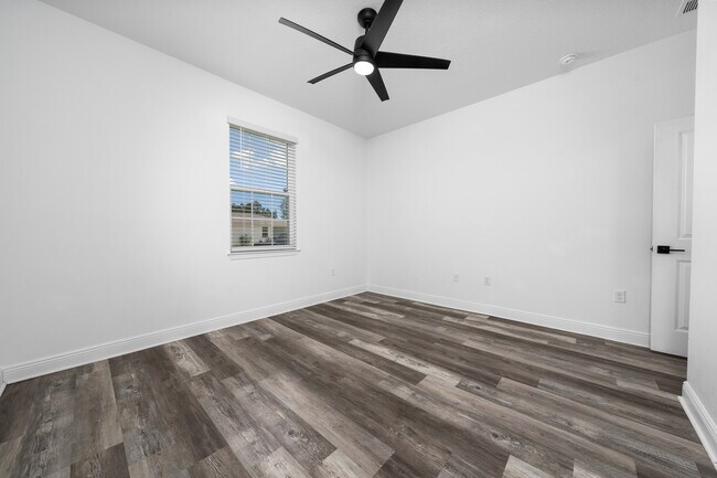 Building Photo - 2591 Seagirt Wy