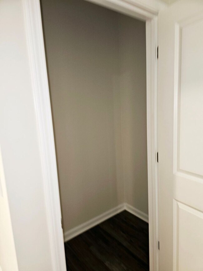 Building Photo - 3015 Long Spur Dr