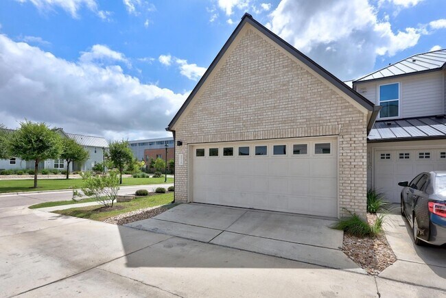 Building Photo - 4412 Tilley St