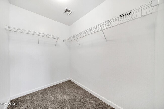 Building Photo - 7859 W Redbird Rd