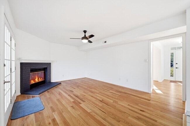 Building Photo - 1600 Old Brook Rd