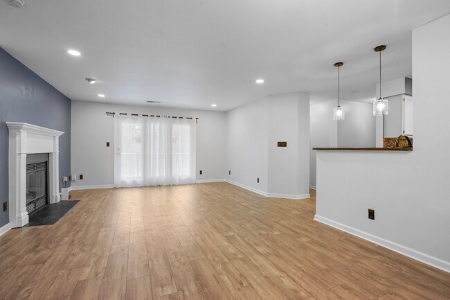 Building Photo - 7503 Ashby Ln