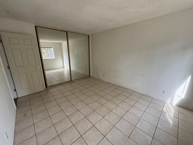 Building Photo - 7337 Sakura Ct