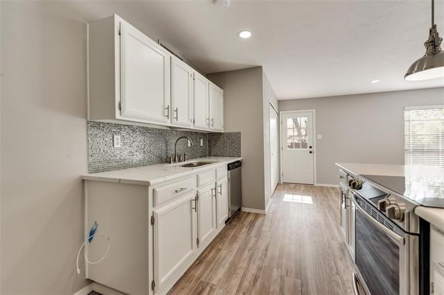 Building Photo - 714 Meadow Mead Dr