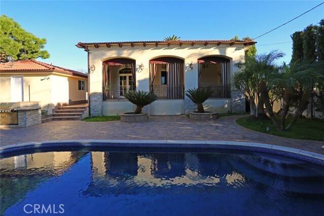 Building Photo - 831 E Orange Grove Ave