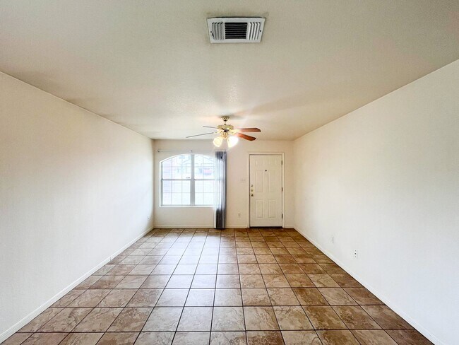 Building Photo - 3807 Wind Ct