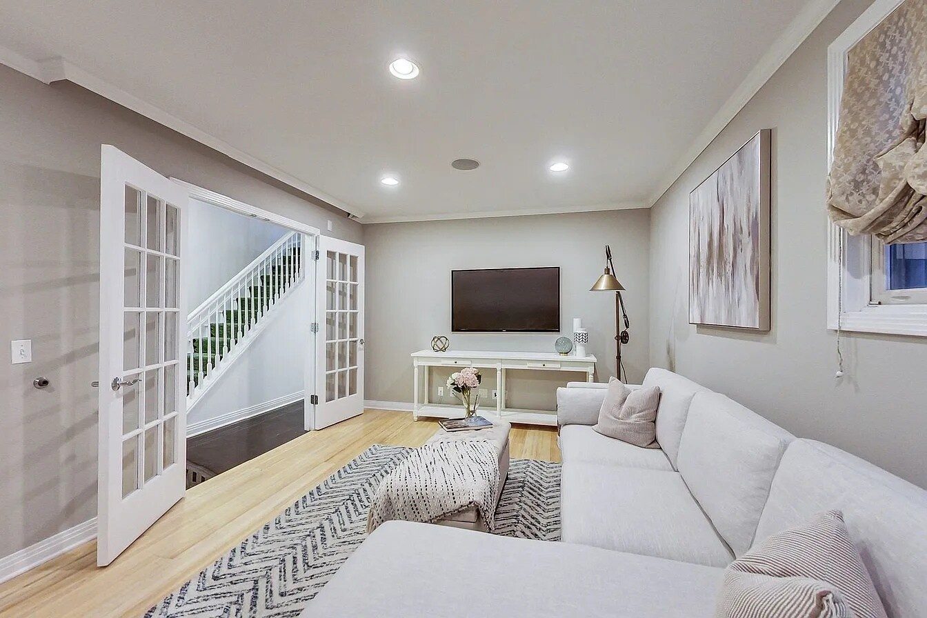 Entry/ Ground floor Den - 1816 S Indiana Ave