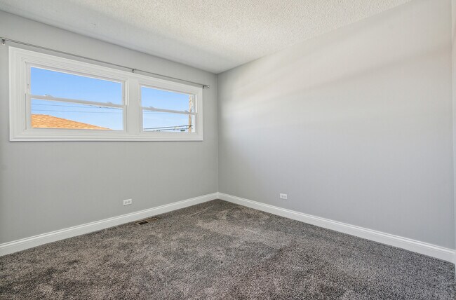 Building Photo - 19338 Beechnut Dr