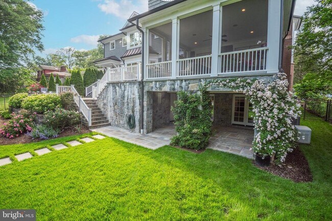Building Photo - 5600 Brite Dr
