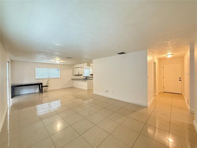 Building Photo - 10413 Twiggs Ct
