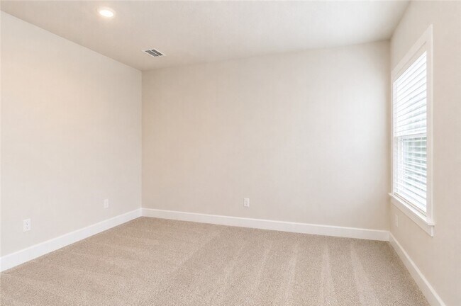 Building Photo - 107 Breckenridge Ct