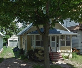Primary Photo - 527 Florence St