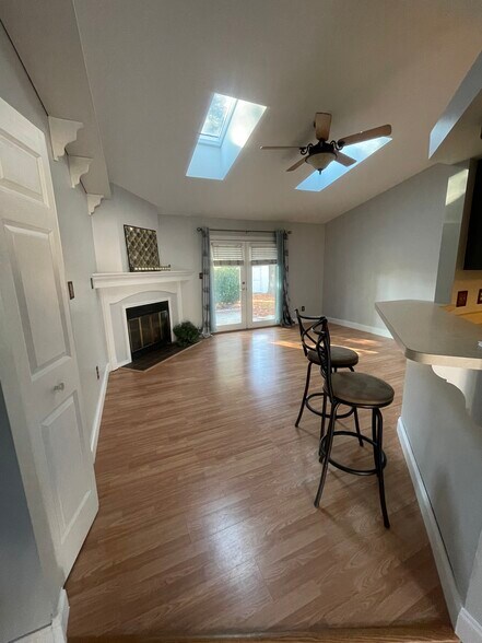 Building Photo - 3808 Raintree Dr