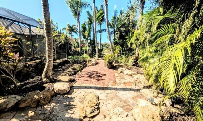 Building Photo - 124 Turquoise Ln