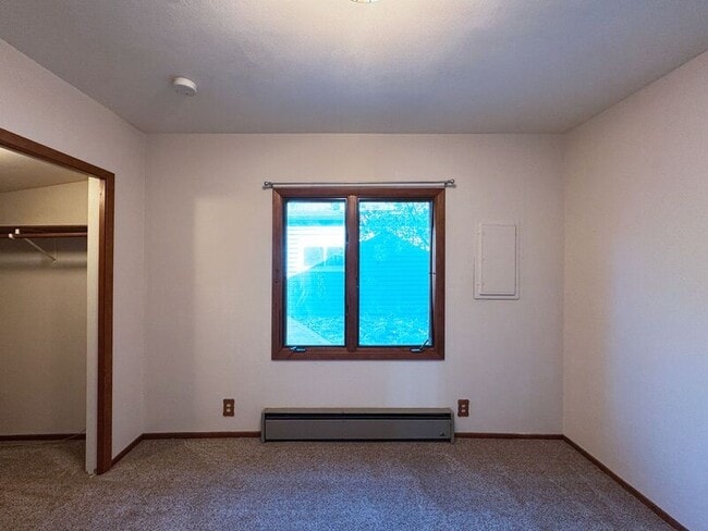 Building Photo - 2393 Emerald St