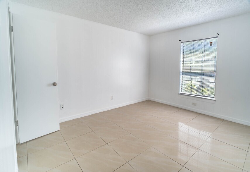 Building Photo - 277 Hermitage Hill Way