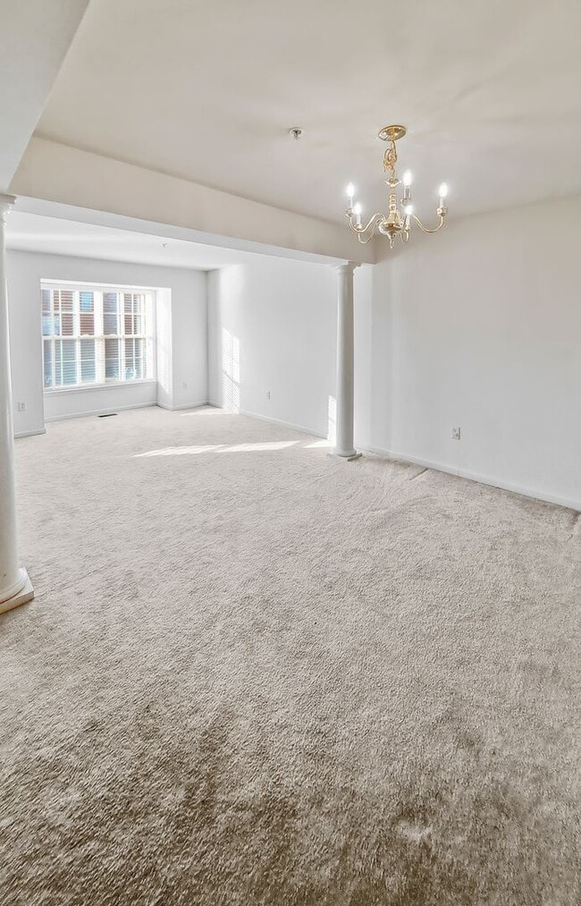 Building Photo - 3074 Esser Pl