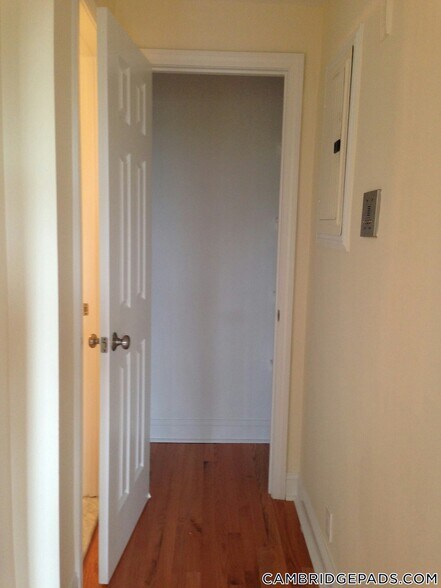 Building Photo - 60 Brattle St