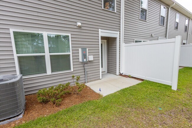 Building Photo - 167 Harvest Gold Dr