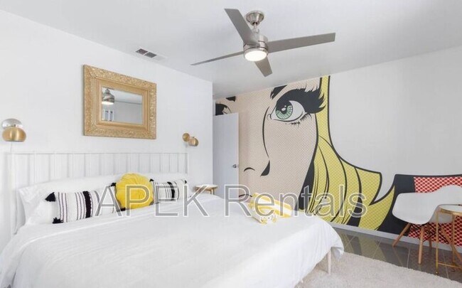 Building Photo - 2241 E Finley Rd