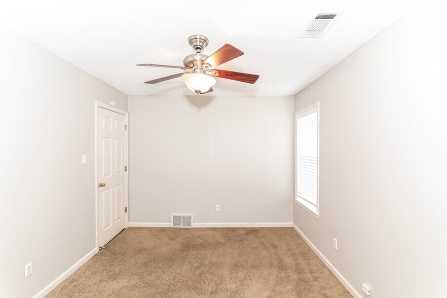 Building Photo - 661 Shelley Renee Ln