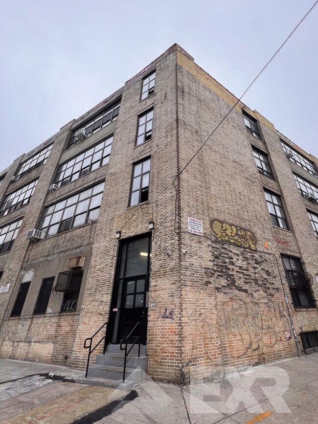 Building Photo - 476 Jefferson St