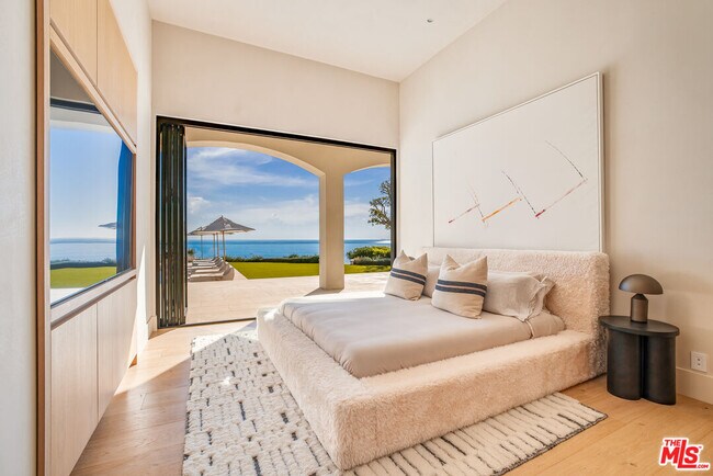 Building Photo - 24824 Pacific Coast Hwy