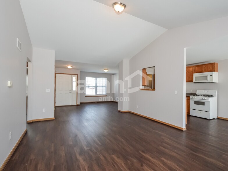 Building Photo - 1031 Misty Landing Ct