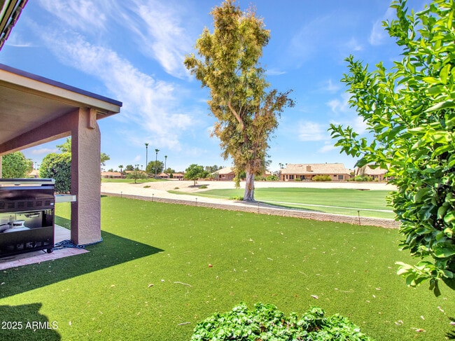 Building Photo - 9343 W Escuda Dr