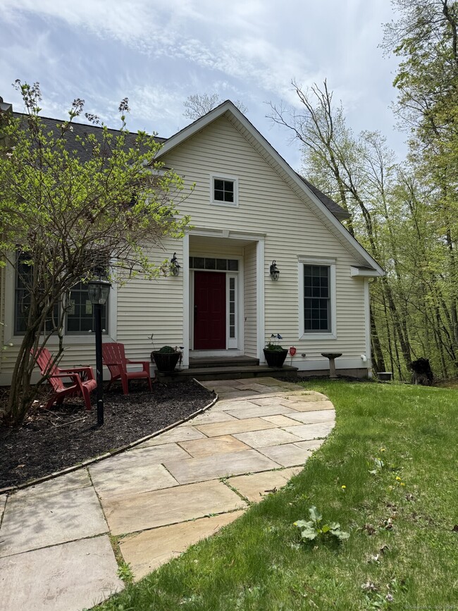 Primary Photo - 29 Chestnut Hill Rd