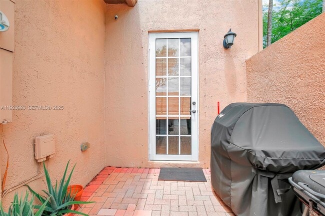 Building Photo - 501 SW 146th Terrace