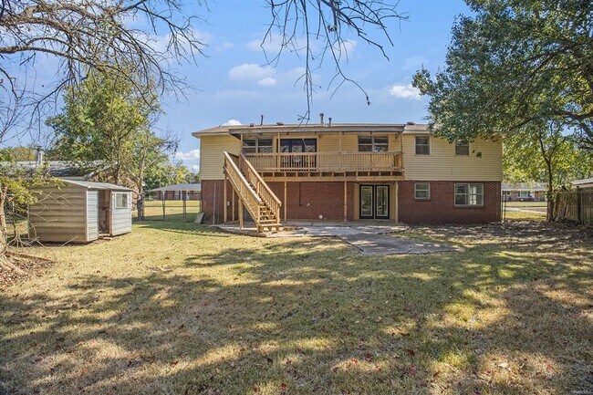 Building Photo - 1422 Flamingo Ln