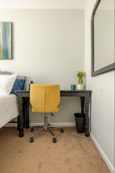 Building Photo - 1848 Greenville St