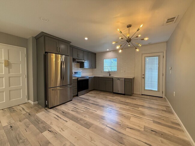 Building Photo - Remodeled, Fresh and Clean 3 Bedroom 2 Bath Home in North San Jose