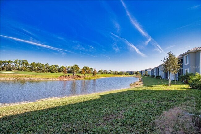 Building Photo - 12470 Wellen Golf St