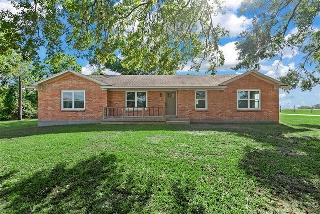 Primary Photo - 28792 Waller Gladish Rd