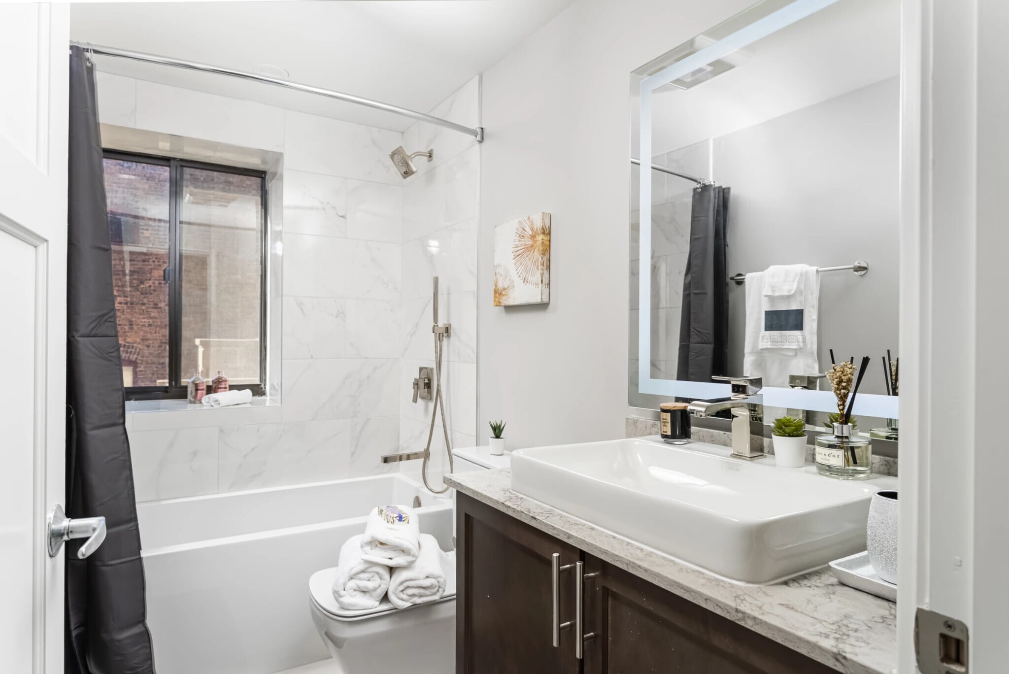 Building Photo - 2211 E 67th St