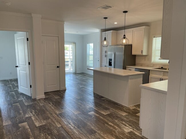 Building Photo - 5652 Blue Harbor Dr