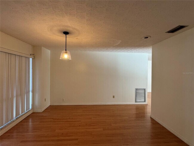 Building Photo - 3818 Hanover Hill Dr