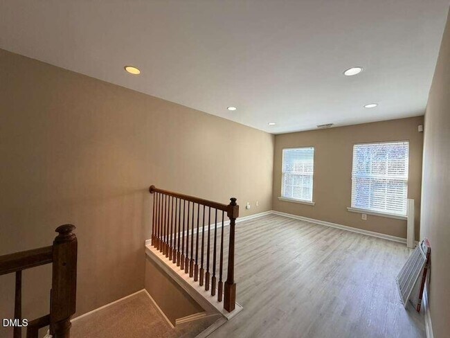 Building Photo - 1061 Remington Oaks Cir