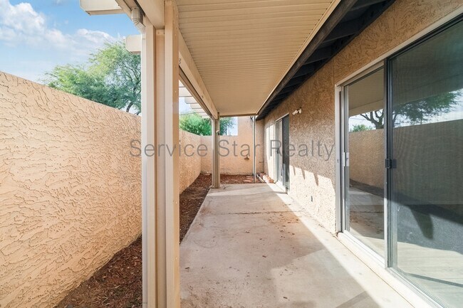 Building Photo - 3033 N 37th St