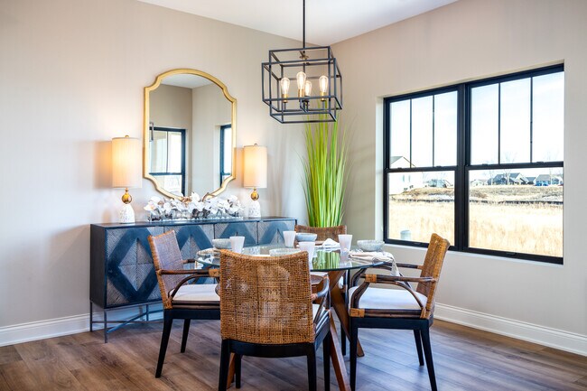 Building Photo - 2116 Aikman Dr