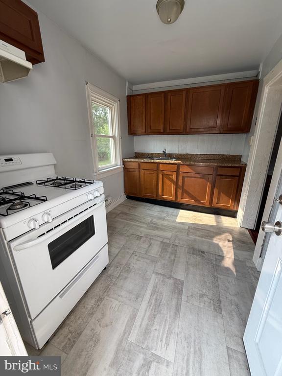 Building Photo - 2220 Old Bethlehem Pike