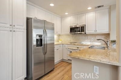 Building Photo - 17 Auvergne