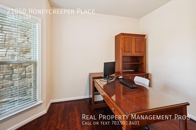 Building Photo - 21050 Honeycreeper Pl