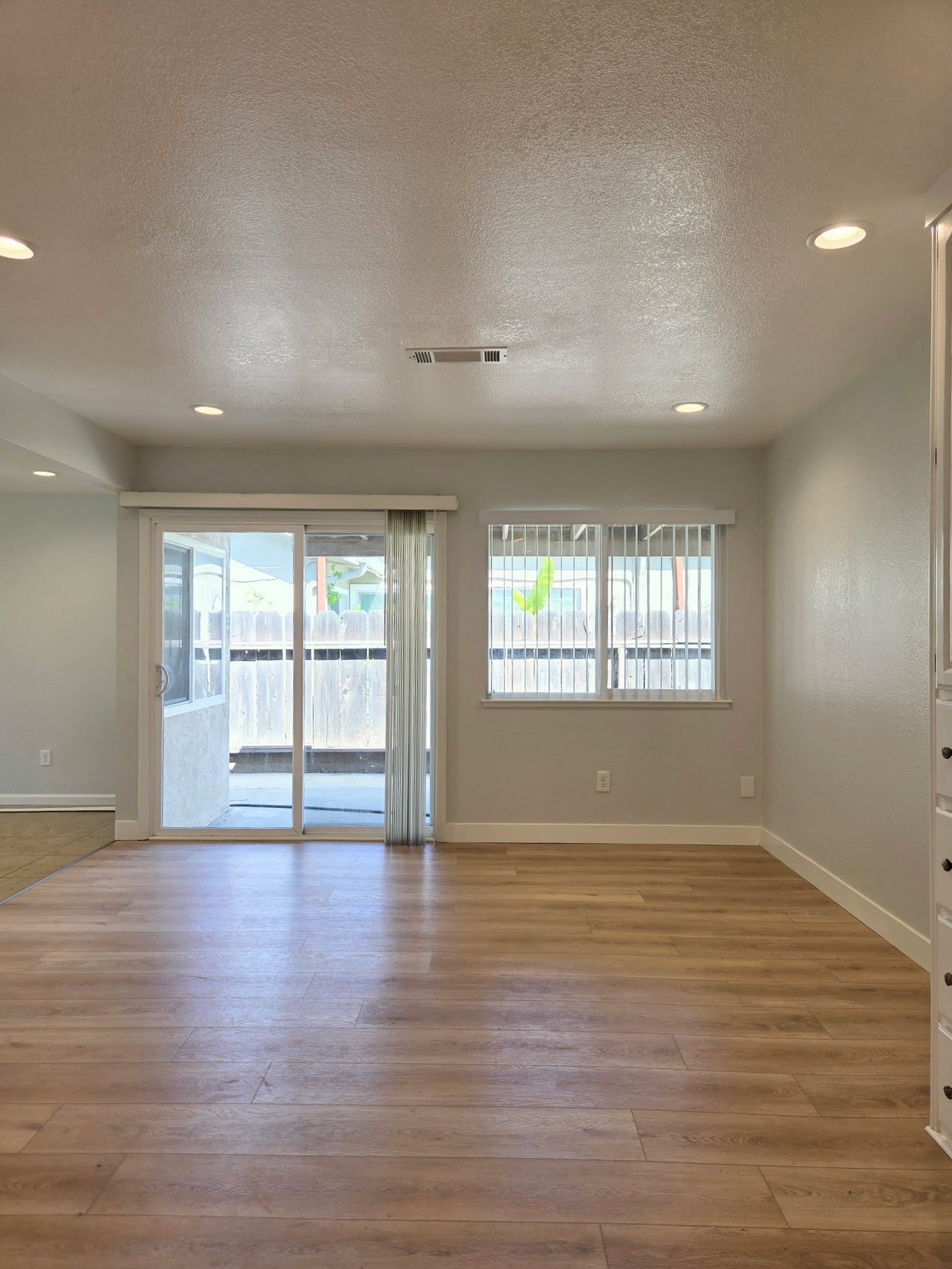 Building Photo - 228 Carmillita Way