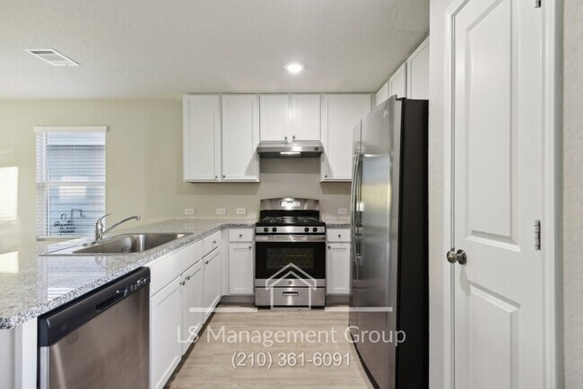 Building Photo - 10546 Varmus Dr