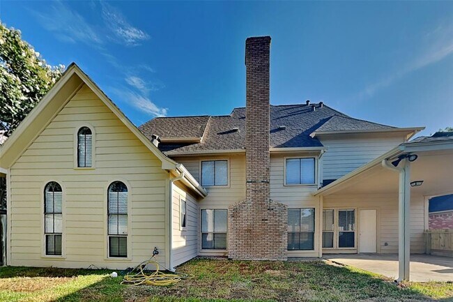 Building Photo - 19127 Player Park Dr